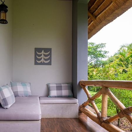 Emburara Farm Lodge Mbarara Esterno foto