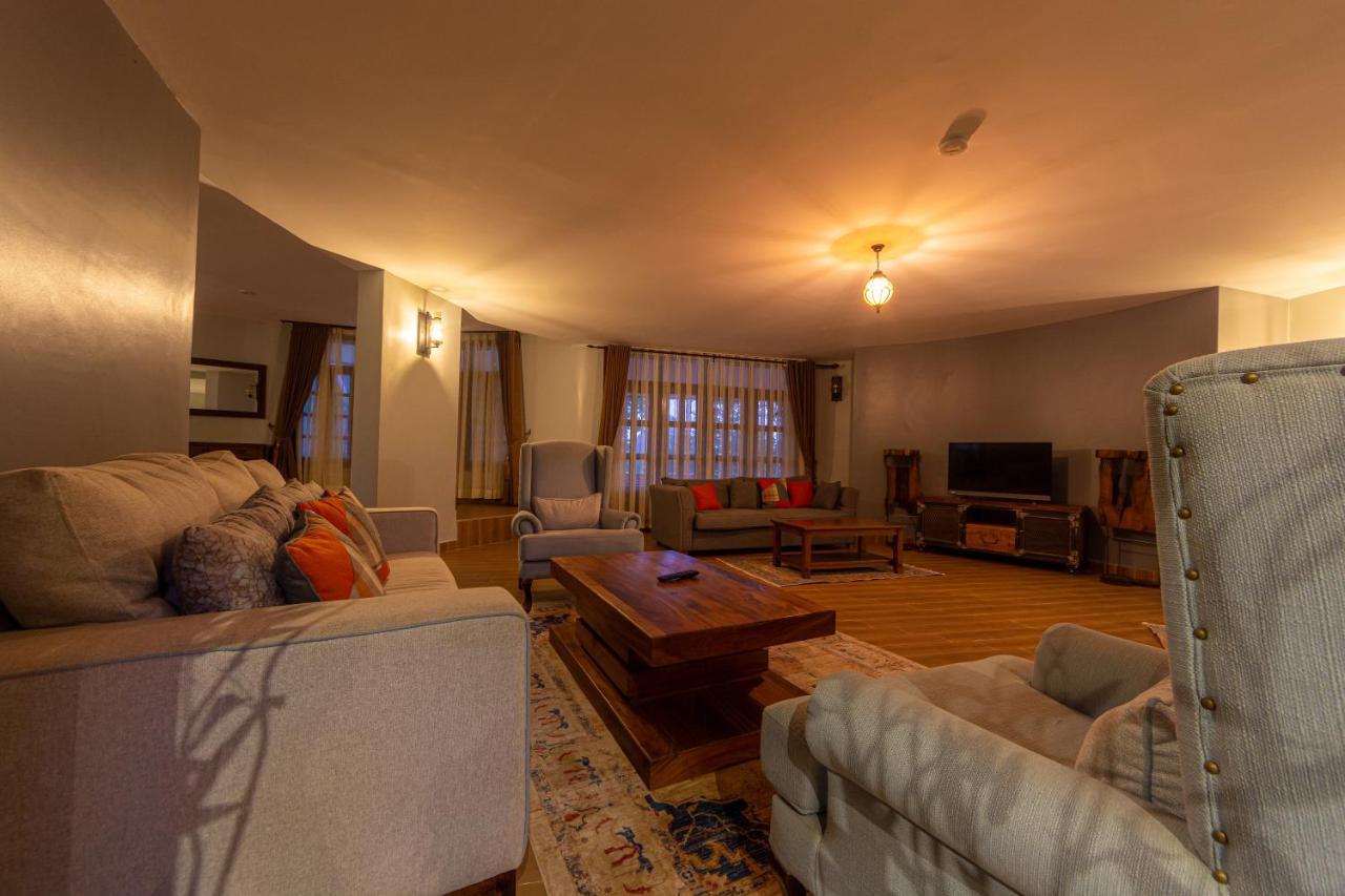 Emburara Farm Lodge Mbarara Esterno foto