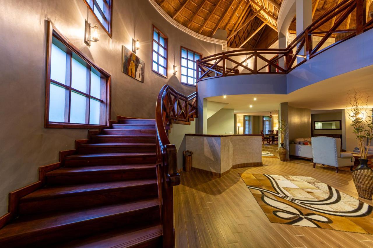 Emburara Farm Lodge Mbarara Esterno foto