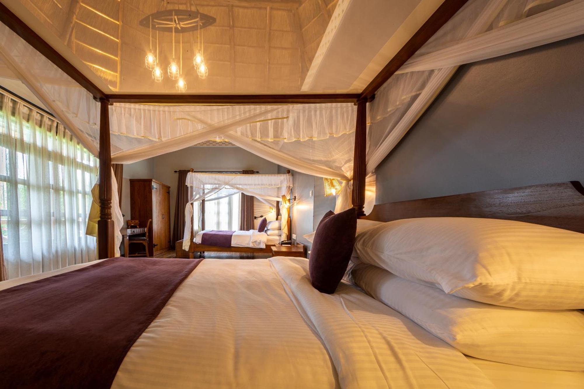 Emburara Farm Lodge Mbarara Esterno foto