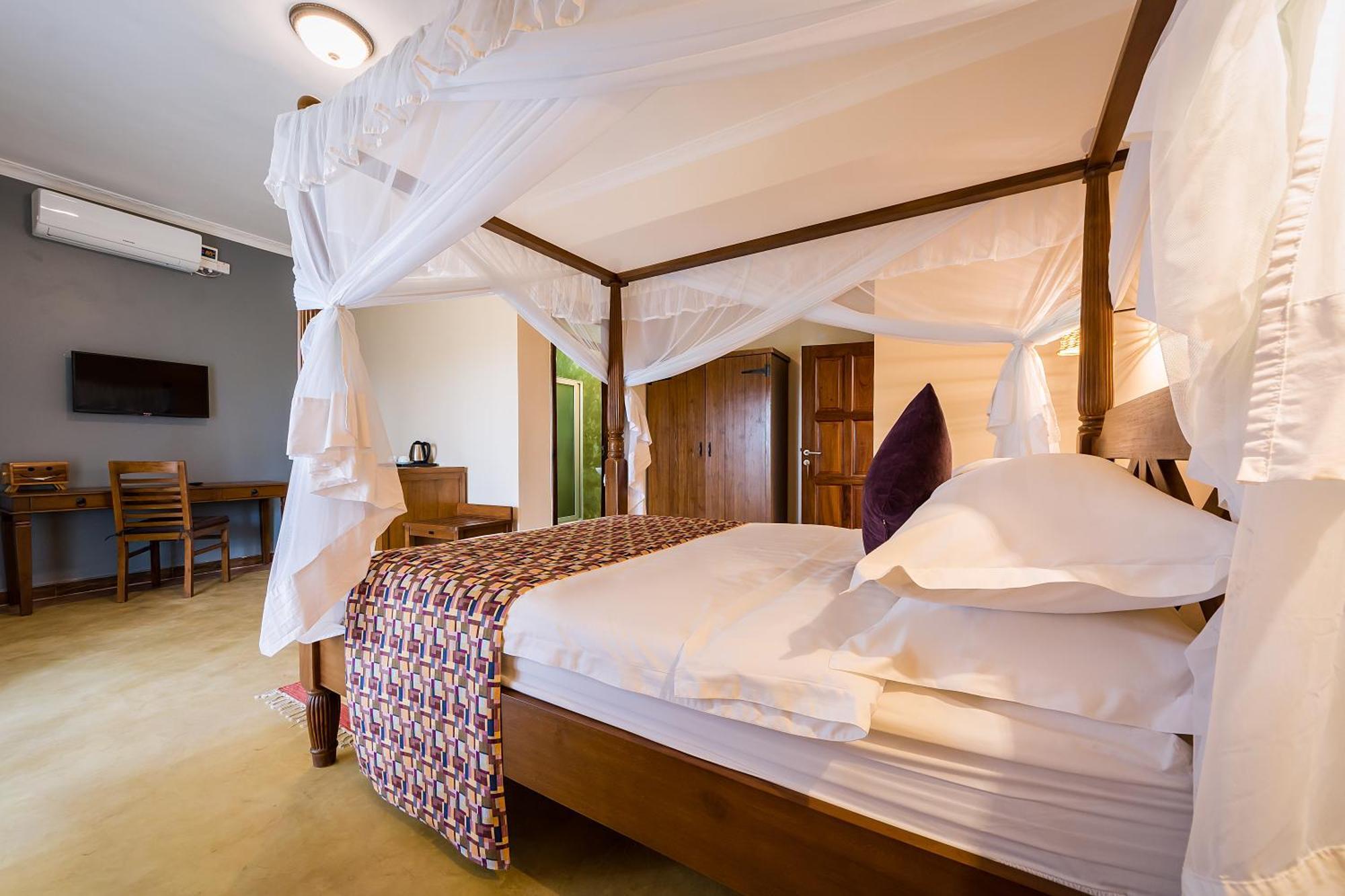 Emburara Farm Lodge Mbarara Esterno foto