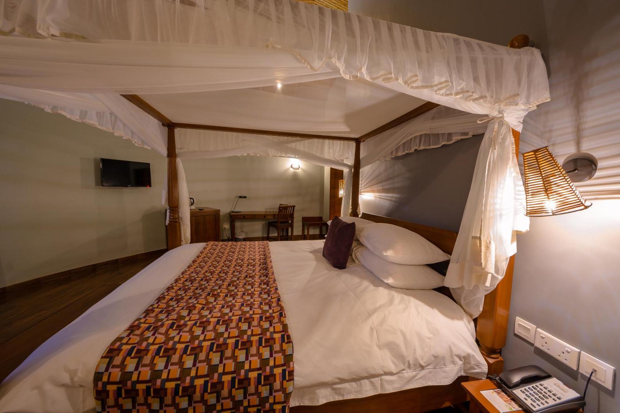 Emburara Farm Lodge Mbarara Esterno foto