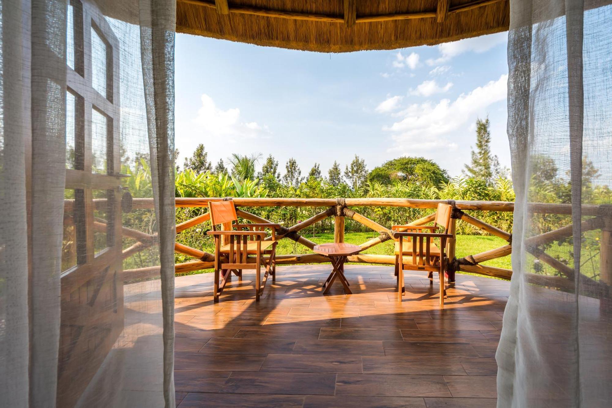 Emburara Farm Lodge Mbarara Esterno foto
