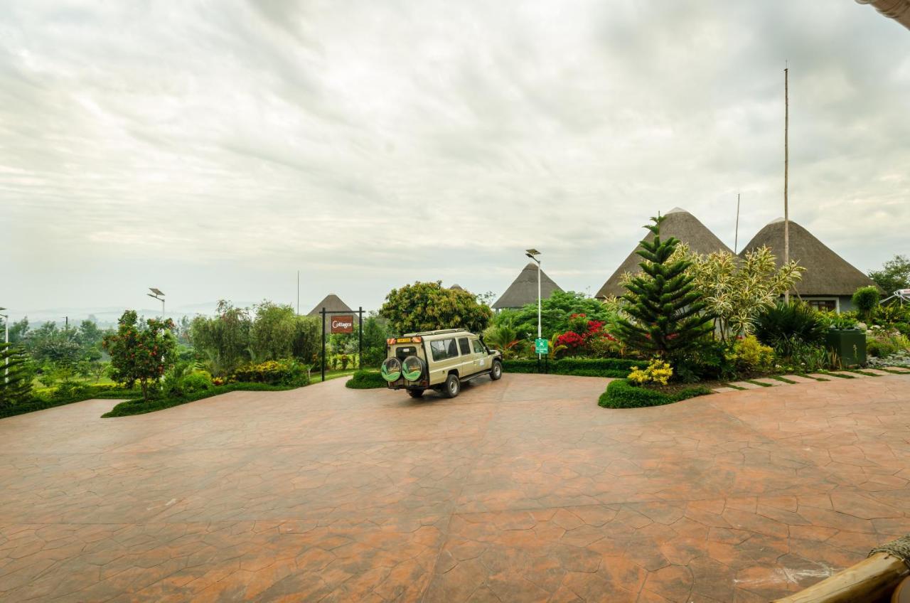 Emburara Farm Lodge Mbarara Esterno foto