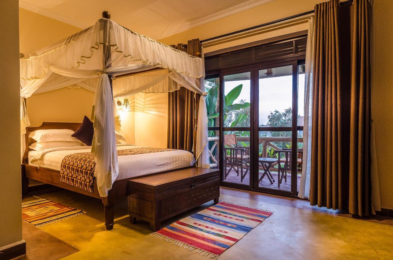 Emburara Farm Lodge Mbarara Esterno foto