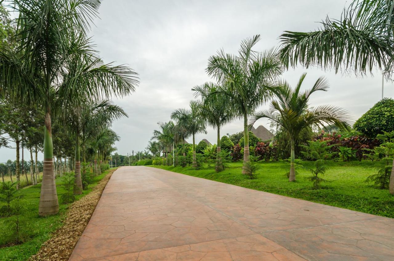 Emburara Farm Lodge Mbarara Esterno foto